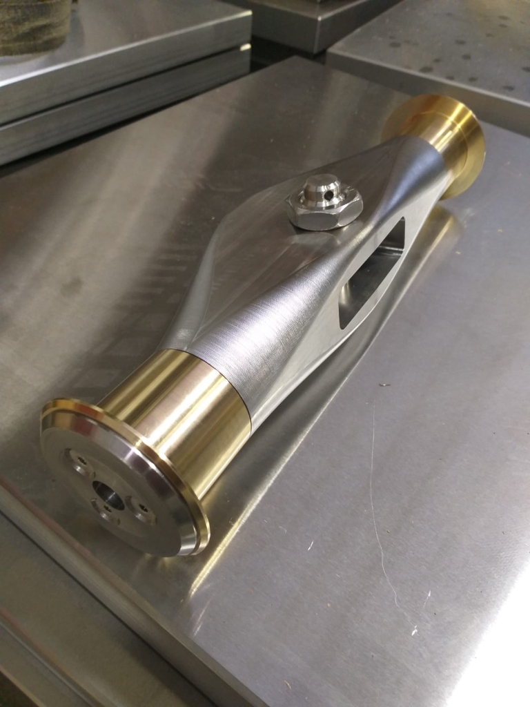 Particolare lifting system